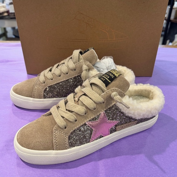 Vintage Havana Hearty Sneakers - Picture 1 of 7